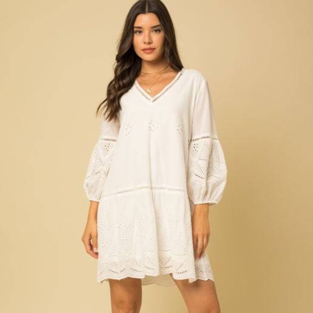 Nwt Gilli Eyelet Dress